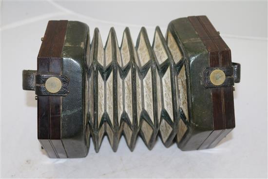 A Bock Bisley rosewood concertina, 6in.